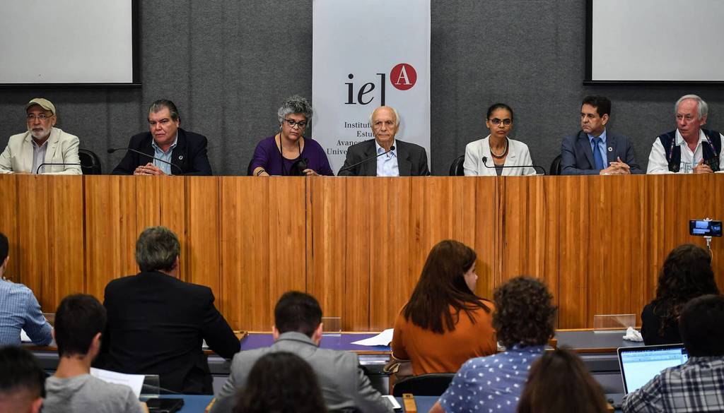 Ex-ministros do Meio Ambiente se reúnem pela primeira vez e divulgam manifesto